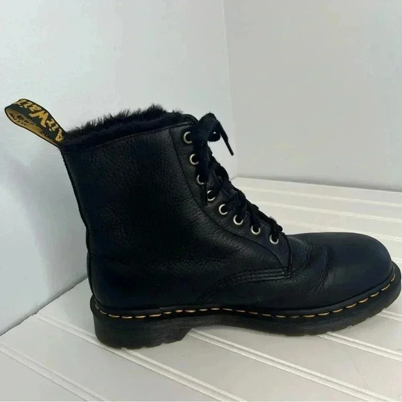 Dr. Martens 1460 Pascal Faux Fur Lined Lace Up Boots Sz Men’s 9 Women’s 10 - Picture 5 of 10